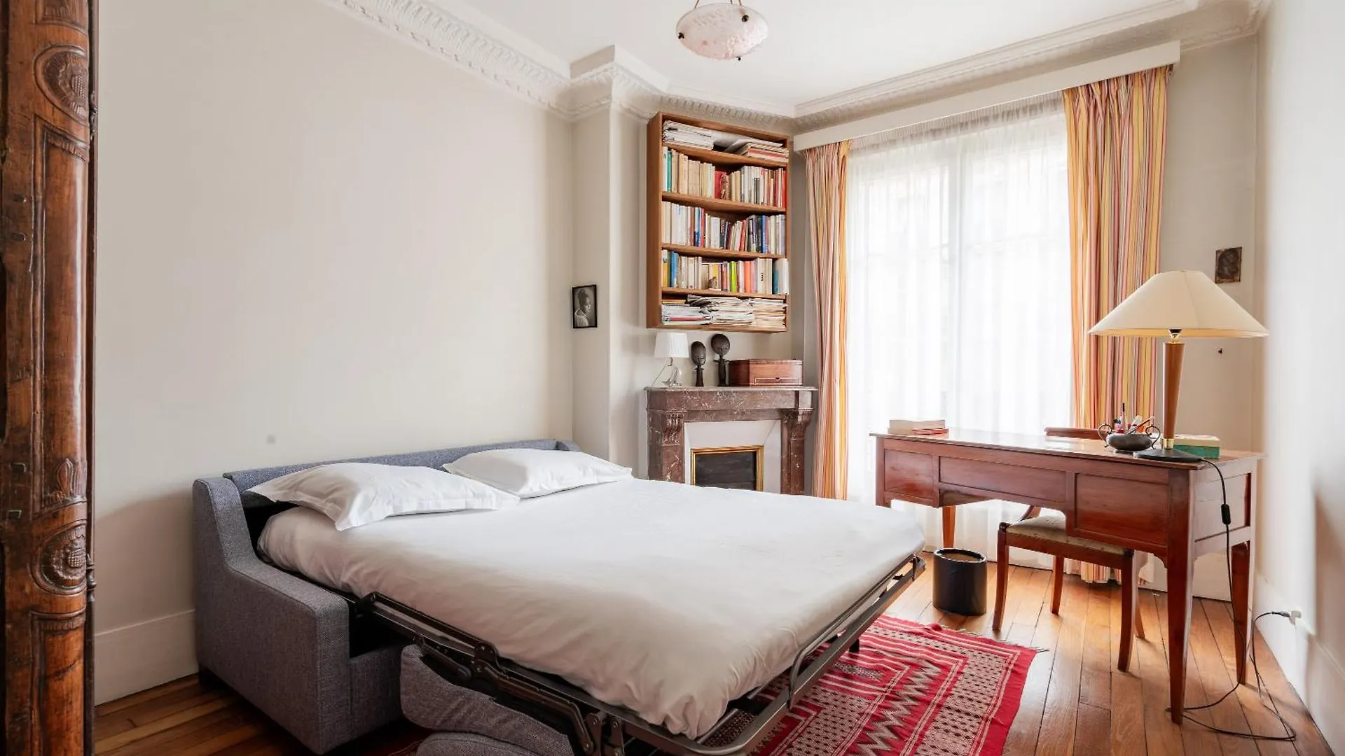 Veeve - Pere-Lachaise Chronicles Paris Apartment