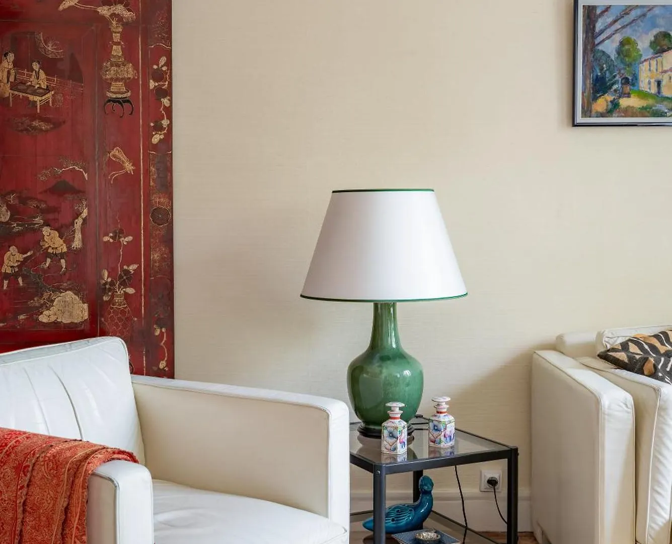 Veeve - Pere-Lachaise Chronicles Paris Apartment